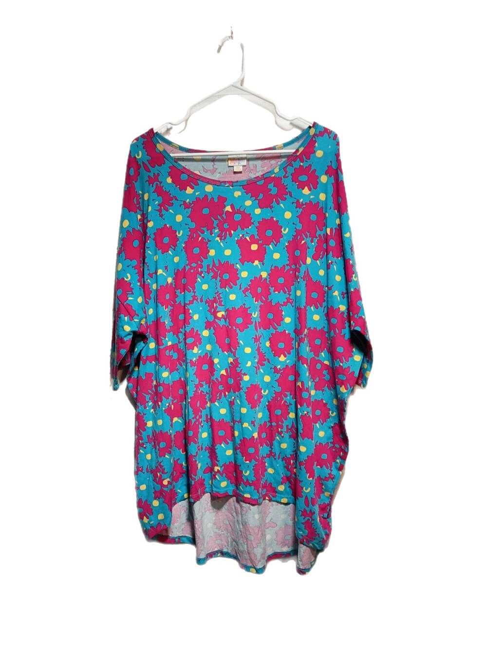 Lularoe Women's Shirt Size 3X